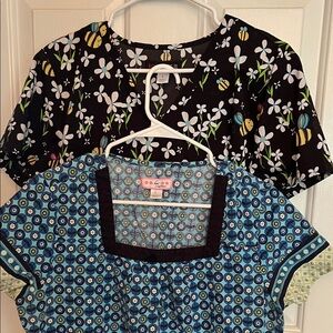 KOI Floral and Geometric scrub Tops size L